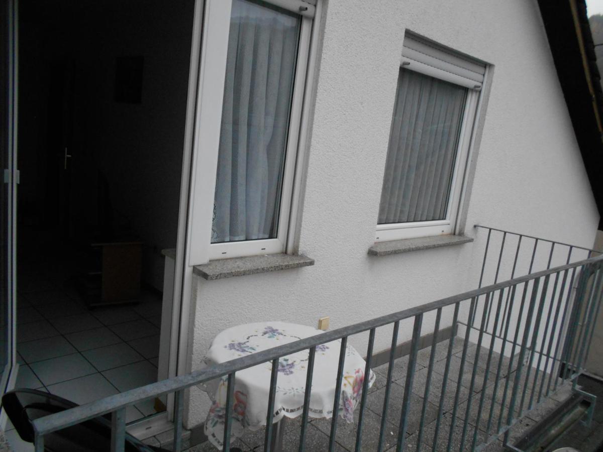 Wohnung Feuerberg Mit Suedbalkon Ediger-Eller Exterior foto